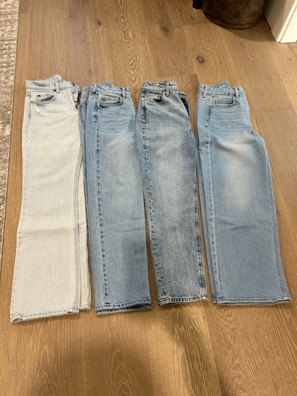 Bundle H&M and old Navy jeans size 25